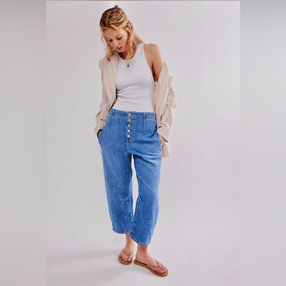 We The Free Light Blue High-Rise Button-Fly Cropped Jeans
